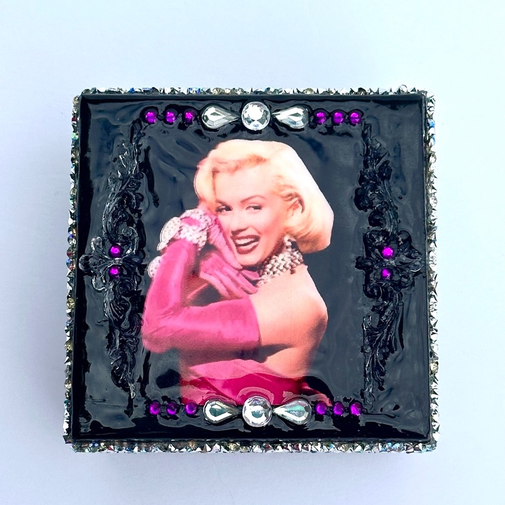 Elegant Black and Pink Jewelry Box with Marilyn Monroe.